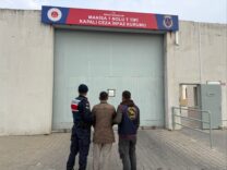 51 YIL HAPİS CEZASI OLAN FİRARİ YUNUSEMRE'DE YAKALANDI