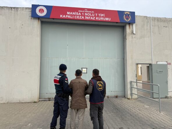 51 YIL HAPİS CEZASI OLAN FİRARİ YUNUSEMRE'DE YAKALANDI