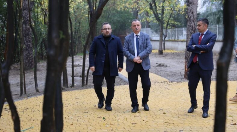 “Emekli Kafe” Çalışmalarını Başkan Baladan Yerinde İnceledi